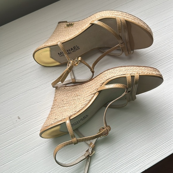 Michael Kors Patent Leather Straps Wedges - Picture 3 of 5